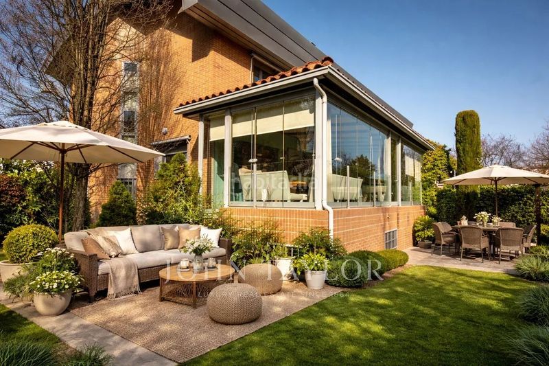 Foto 6678ee58-bc5d-442b-a1a4-2707fb1923e4. Casa adossada amb calefacció aparcament a Valdecabañas Boadilla del Monte