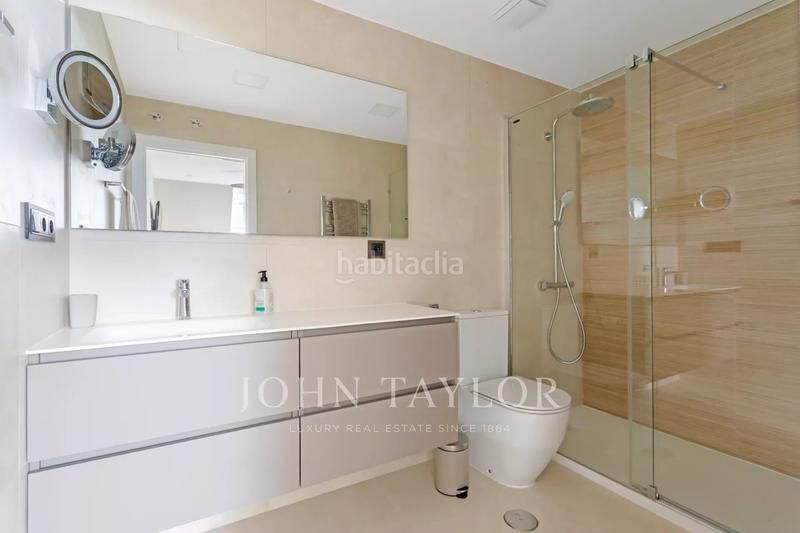 Foto fe3e55a3-996f-4aa3-a0a5-618a1796a3d0. Attico con riscaldamento piscina in Sol Madrid