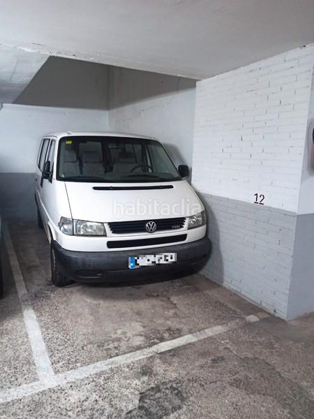 Foto e8bcbf8b-d20e-4c2c-836f-493fbf8ae450. Autoparkplatz in Centre Prat de Llobregat (El)