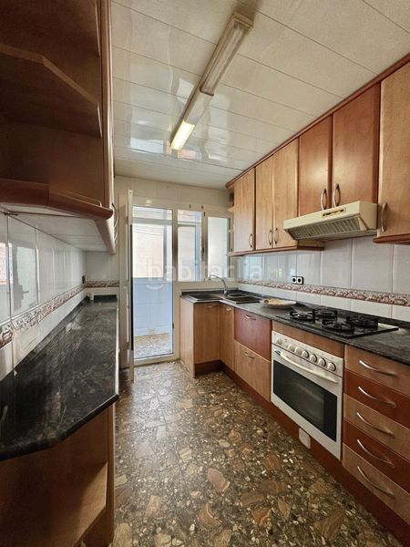 Foto 12819315-a334-484b-acef-76191a4620f8. Pis a Centre Prat de Llobregat (El)