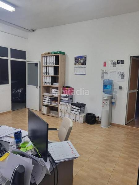 Foto e2ef75cb-b052-4885-9c4b-dcfcf91353cc. Bâtiment à usage industriel dans Humanes de Madrid