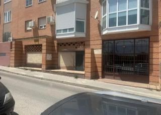 Lloguer Local Comercial a Alameda de Osuna