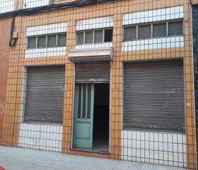 Locale commerciale in Calle venezuela 12. Local comercial en la calzada