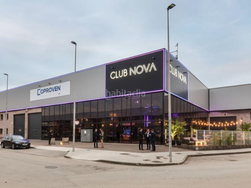 Foto 7fe68a4e-178d-4e20-bdcd-4e0f63166c65. Nau industrial a Tremañes Gijón