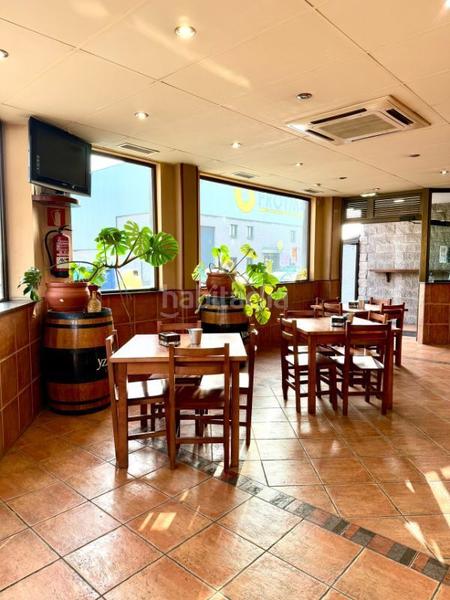 Foto af58b6df-536b-4ebd-ba10-ee9eab89c815. Nau industrial a Tremañes Gijón