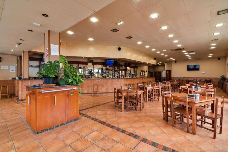 Foto b519de59-ca77-4613-ae07-0e05d02742a2. Nau industrial a Tremañes Gijón