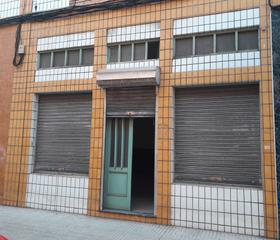 Local Comercial a La Calzada. Local comercial en la calzada