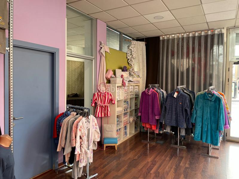 Foto eed2dd0c-297c-4fdc-b69d-bbe0e0e3116b. Local commercial avec chauffage dans puerta Pinto-valparaíso Pinto