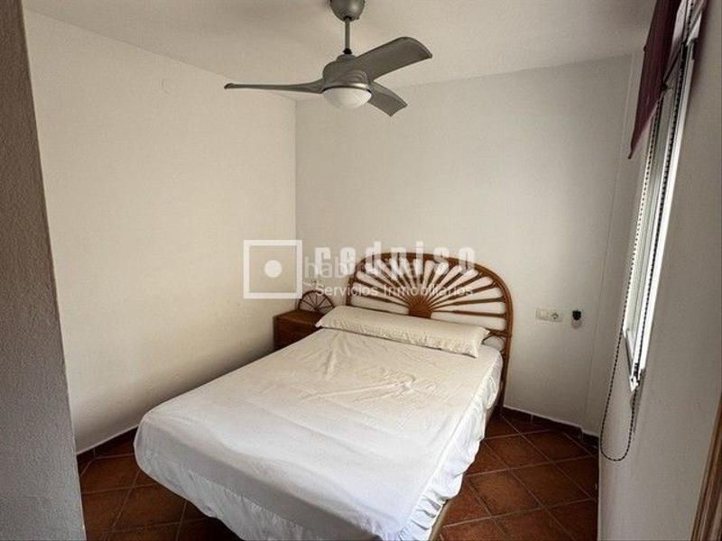 Foto dbd647fe-c4c5-48b6-b41f-b10c74a860a7. Piso en Puerto Deportivo Fuengirola