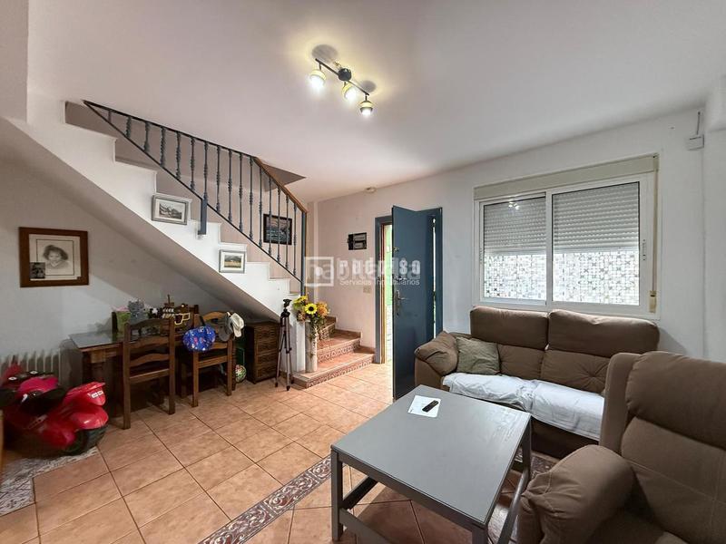 Foto 47533b53-f5c4-4ac8-b9ee-f05d36dd1268. Casa in Parque Ayala - Jardín de la Abadía - Huelín Málaga