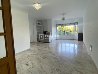 Location Appartement  Tomas echeverria. Piso de 3 dormitorios en alquiler de larga temporada en huelinto