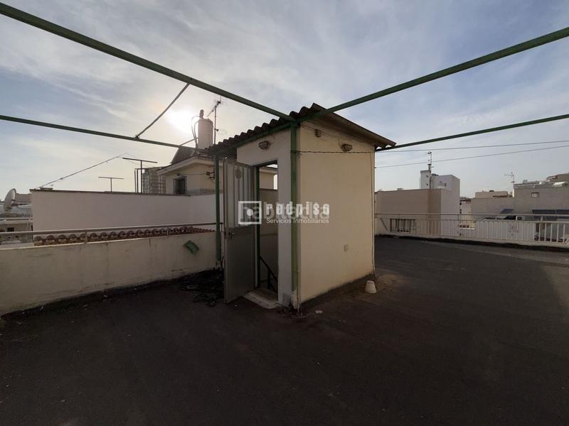 Foto 63788d61-d05d-4159-b7d3-3d2e1fc65676. Lloguer casa a Parque Ayala - Jardín de la Abadía - Huelín Málaga