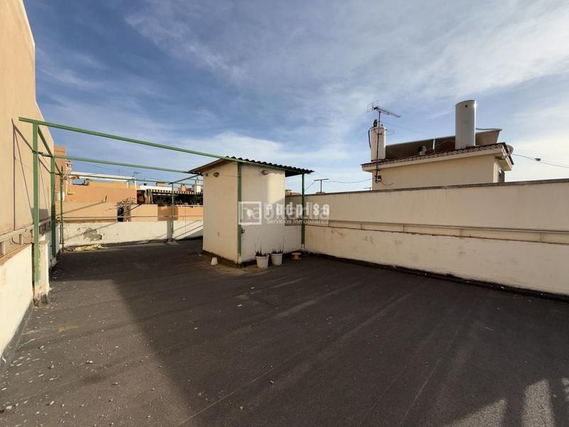 Foto f6970a80-279e-49bc-abef-0086770af4c9. Lloguer casa a Parque Ayala - Jardín de la Abadía - Huelín Málaga