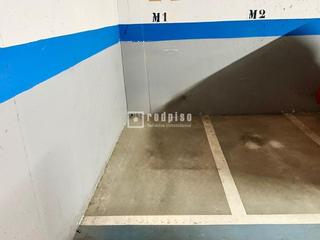 Aparcament de moto  Guadiaro. Garaje para moto en girón huelin