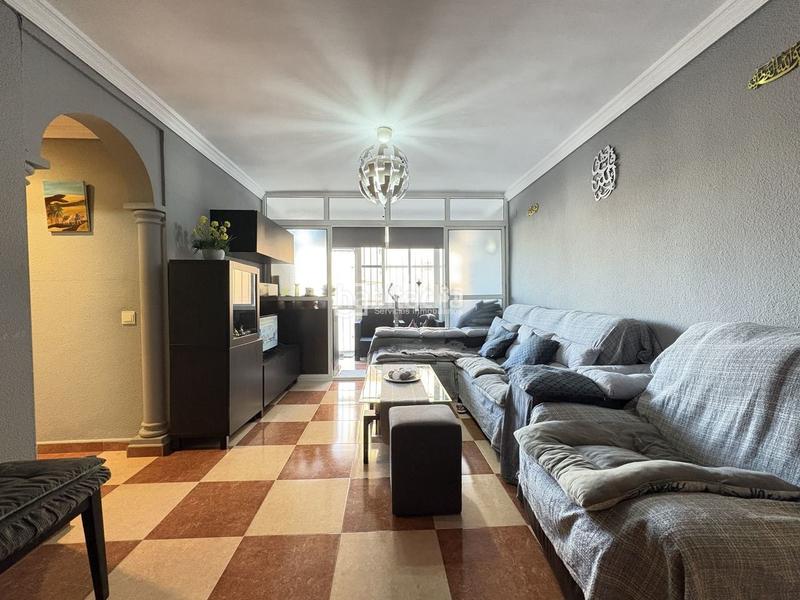 Foto b2383aa1-ca64-4d34-abc0-ca52ce935819. Piso  para entrar a vivir en huelin en Parque Ayala - Jardín de la Abadía - Huelín Málaga