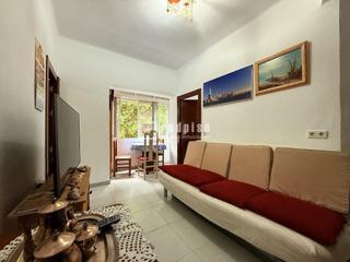 Etagenwohnung  Jorge guillen. Se vende acogedor y luminoso piso situado en la tranquila, famil