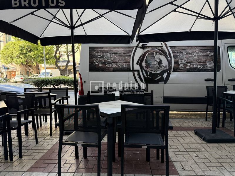 Foto 47343966-32aa-404b-ae51-0d184679e8ca. Affitto locale commerciale in Parque Ayala - Jardín de la Abadía - Huelín Málaga