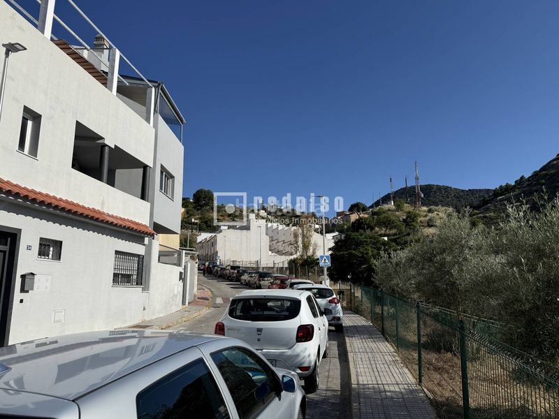 Foto fdd8f4d0-e80d-43dd-8241-5b24e2db6fa8. Casa amb aparcament a Cártama pueblo Cártama
