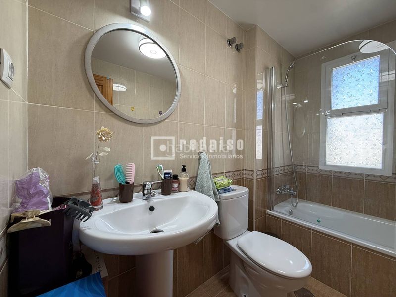 Foto 07db606d-e984-4586-8fb9-32f235f6d3fb. Casa amb aparcament a estación de Cártama Cártama