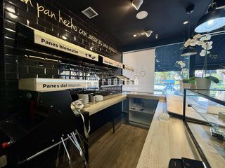 Miete Geschäftsraum in Parque Ayala - Jardín de la Abadía - Huelín. Traspaso de cafetería totalmente equipada  a 3 minutos de la pla