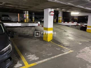 Affitto Posto auto in La Princesa. Plaza de garaje en alquiler en huelin