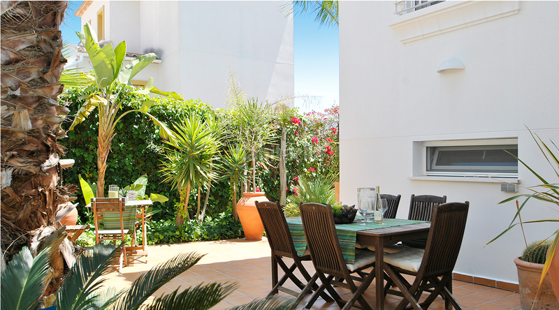 Foto 2d509011-4048-4923-94c6-ac50914f4e04. Casa villa de estilo mediterraacuteneo con vistas a las montantildeas y al mar.ampnbspesta casa tiene una ubicacioacuten ideal en la ex en Elche / Elx