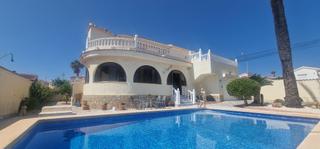 Casa in Rojales. ...