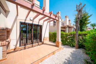 Casa in Algorfa. Este encantador bungalow pareado se encuentra en el exclusivo co