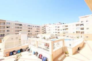 Appartement à Parque Acuático - Sector 25. Acogedor apartamento ubicado en la segunda planta dentro del res