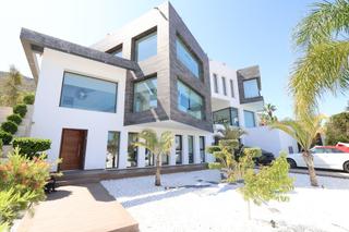 Casa a Cap Martí - El Tossalet - Pinomar. Descubra la esencia del lujo moderno en villa high, una impresio