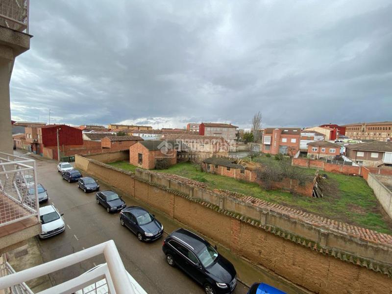 Foto 21406702-2517-42b3-ad96-33548123db43. Piso  en venta en Valderas