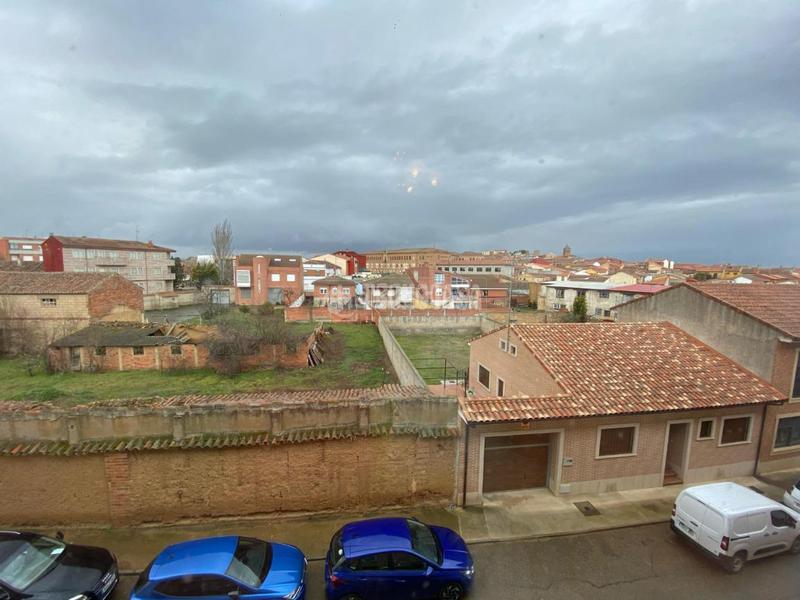 Foto 4ab2d091-40d8-4020-bf58-1afbd03ee6eb. Piso  en venta en Valderas