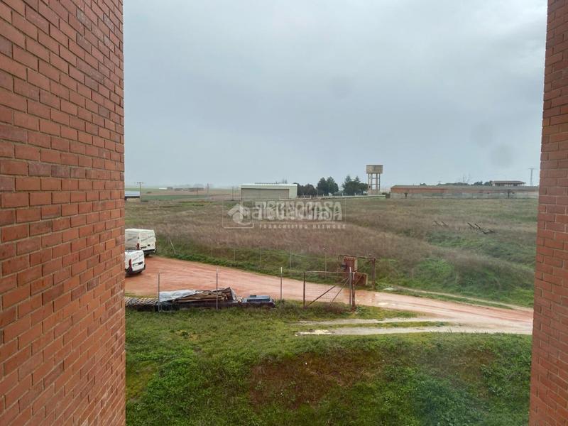 Foto 601f65de-a7c6-48b7-9e57-81ab8dc97dff. Piso  en venta en Valderas