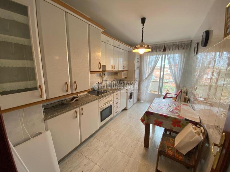 Foto 72678976-452a-4ad7-9687-99fe96a63561. Piso  en venta en Valderas