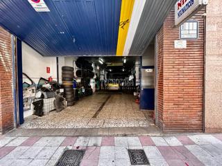 Local Comercial  C. conde toreno. Local comercial en venta en len