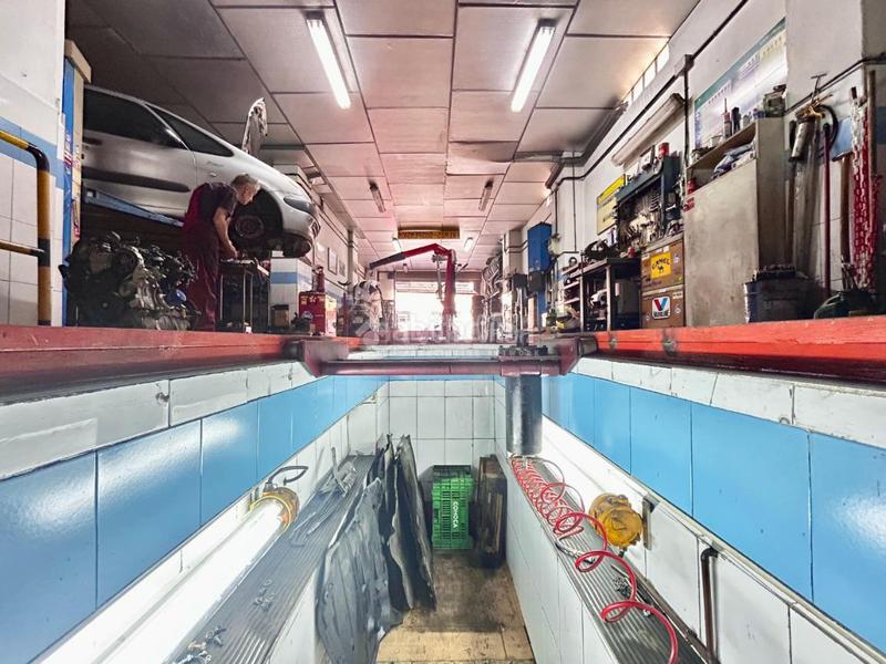 Foto bc23808b-db25-400e-9fa8-1d3d061131ee. Local comercial  en venta en El Ejido - Santa Ana León