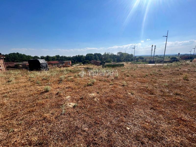 Foto a9918115-3c7b-4ab3-9599-ae9920567650. Terreno residencial terrenos en venta en Villadangos del Páramo