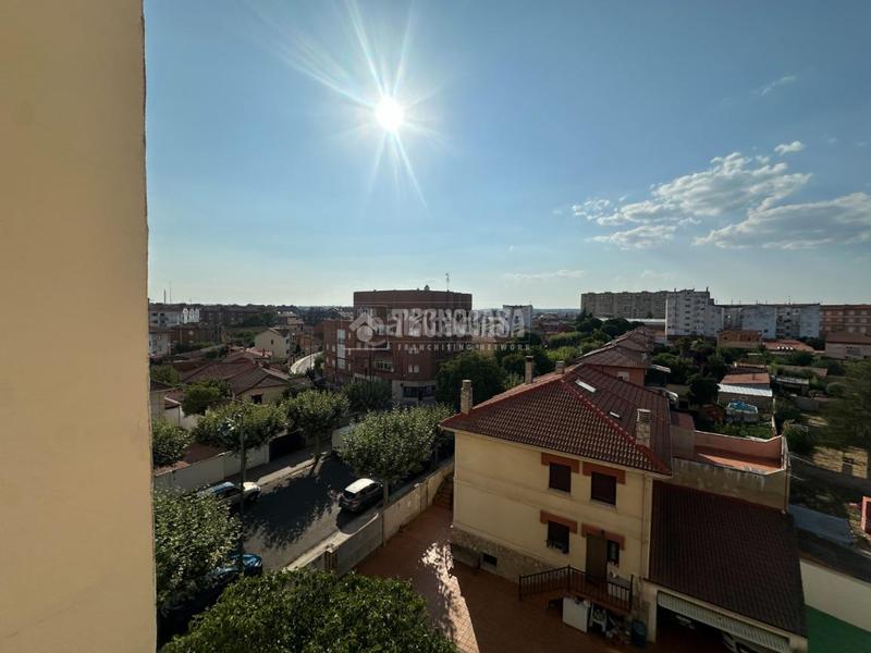 Foto d6f8eefc-97b1-4138-aa37-05d3abbf153a. Appartement avec chauffage dans Pinilla León