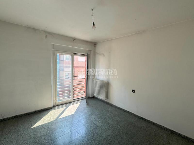 Foto c1c88244-8fe8-4bf1-9488-3a9aca8d58f9. Edificio  en venta en San Mamés - La Palomera León