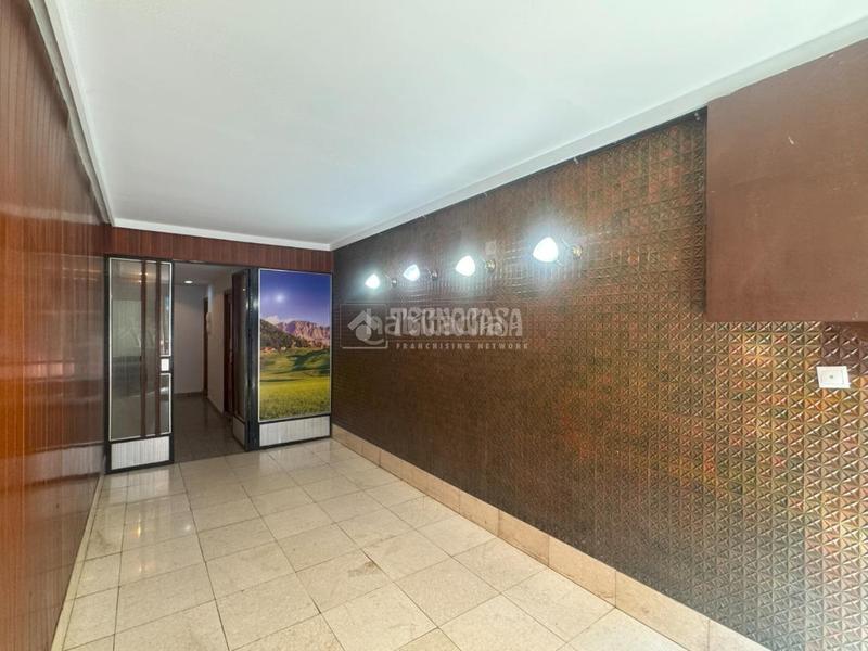 Foto f3493003-5293-4074-861f-3c692a50dd9b. Edificio  en venta en San Mamés - La Palomera León