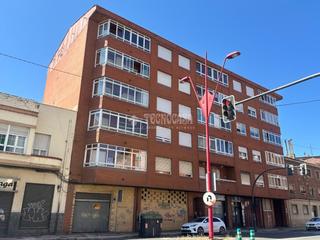 Parking coche  Av. del párroco pablo díez. Boxplaza de garaje en venta en león