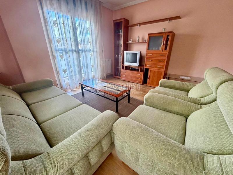 Foto 25621a14-83c8-4f5c-8f56-17bd9cf55f60. Etagenwohnung mit heizung parking in La Lastra León