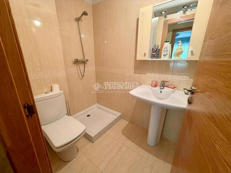 Foto a26b3258-6c70-47ed-958c-6ef10fbe6cb2. Etagenwohnung mit heizung parking in La Lastra León