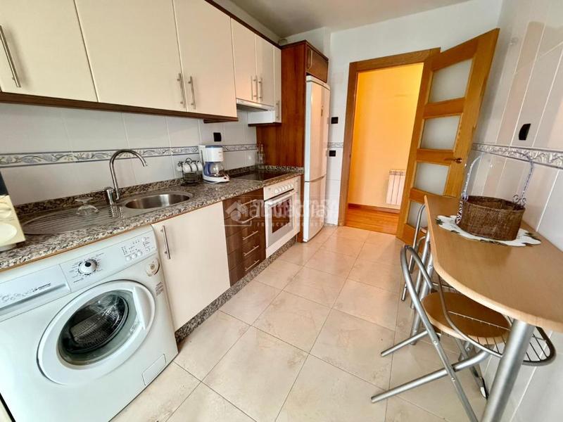 Foto fa72d52b-ec14-407e-bfc9-7604eeb4c1cb. Etagenwohnung mit heizung parking in La Lastra León