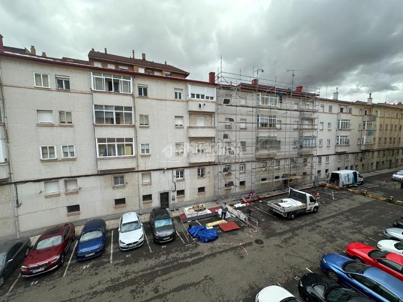 Foto 1f5e344c-04a1-4de6-915d-a80a95b77907. Flat with parking in Crucero León