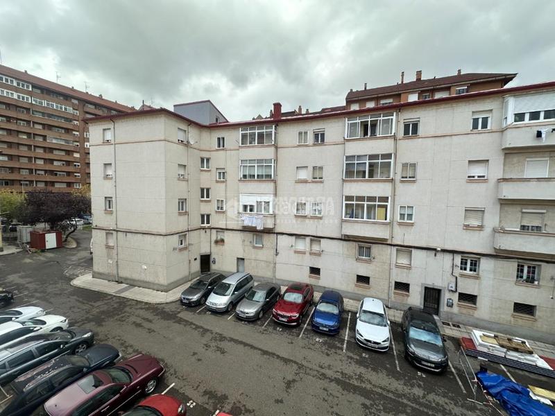 Foto 301b8511-0788-476d-8a6e-5e2420fdd4d8. Flat with parking in Crucero León