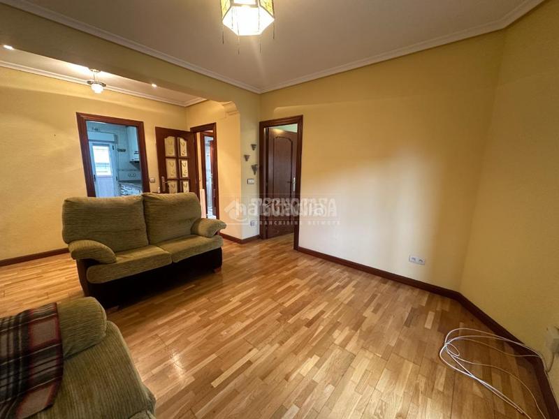 Foto 8fa4d75f-69b7-41a1-994d-b2c9baf0d4a4. Flat with parking in Crucero León