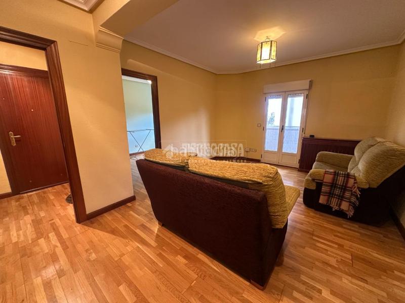 Foto f1bfb163-9c49-442c-a782-aabaed7658ff. Flat with parking in Crucero León