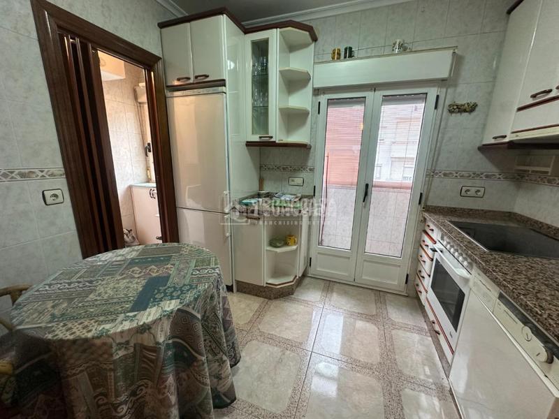 Foto fb775a63-f1e0-4bb2-8d2e-004f6c3d17a4. Flat with parking in Crucero León