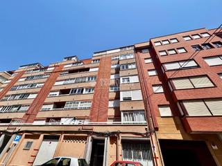 Pis  C. conde toreno. Piso en venta en len